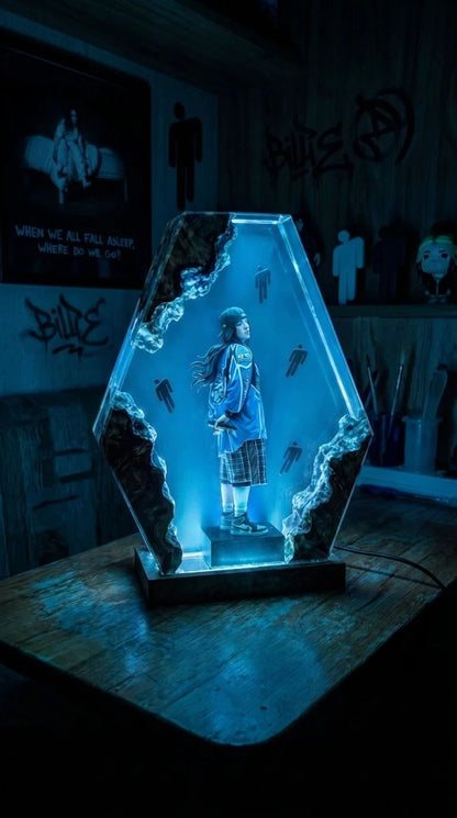 Kendra Lamp - Billie